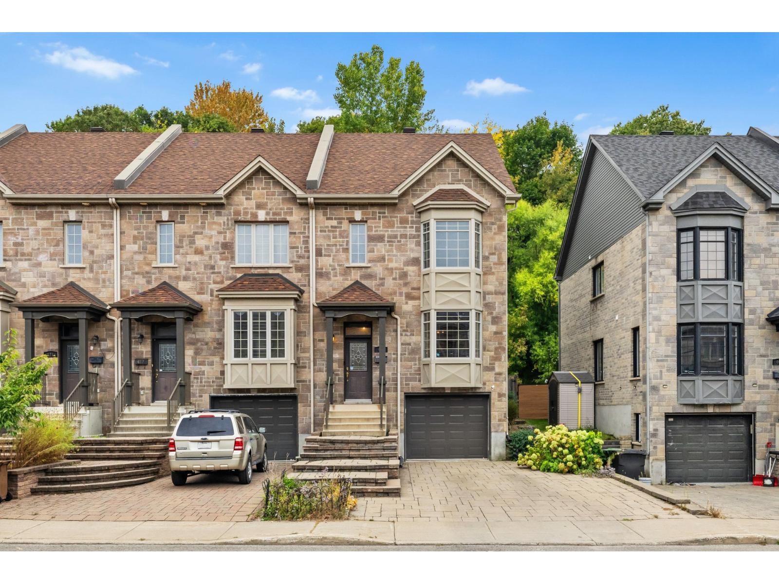 415 Av. Émile-Pominville — photo 1