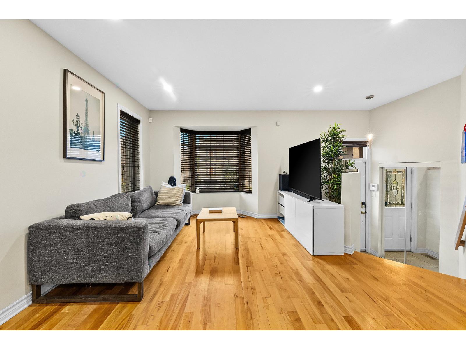415 Av. Émile-Pominville — photo 2
