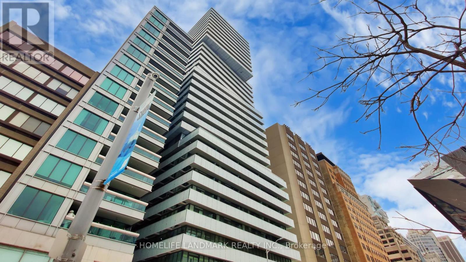 2305 - 200 BLOOR STREET W