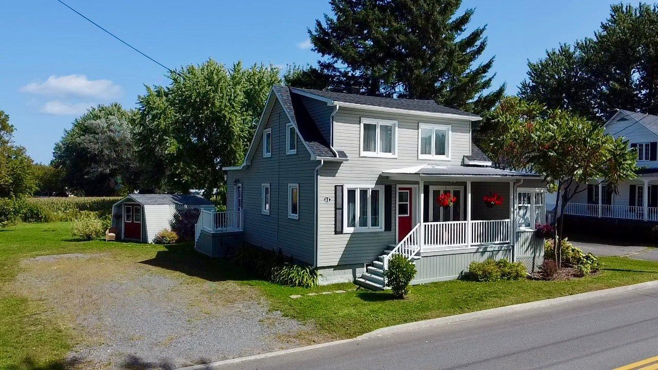 À vendre : 43 Rue St-Pierre, Sainte-Sophie-de-Lévrard, Québec G0X3C0 ...