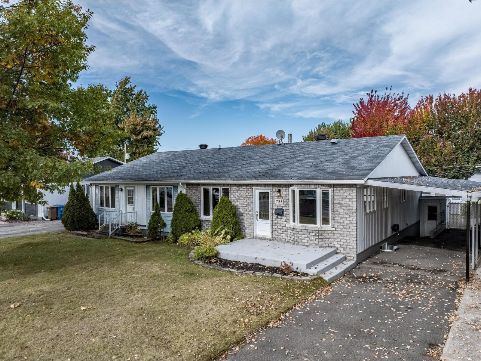 For sale: 798 Rue Guilbert, Trois-Rivières, Quebec G8T5T7 - 19556498 ...
