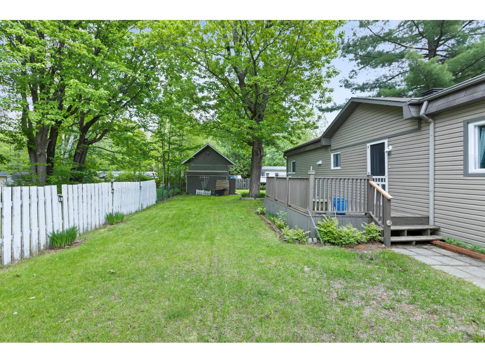 For sale: 177-20 Route 201, Rigaud, Quebec J0P1P0 - 16597385