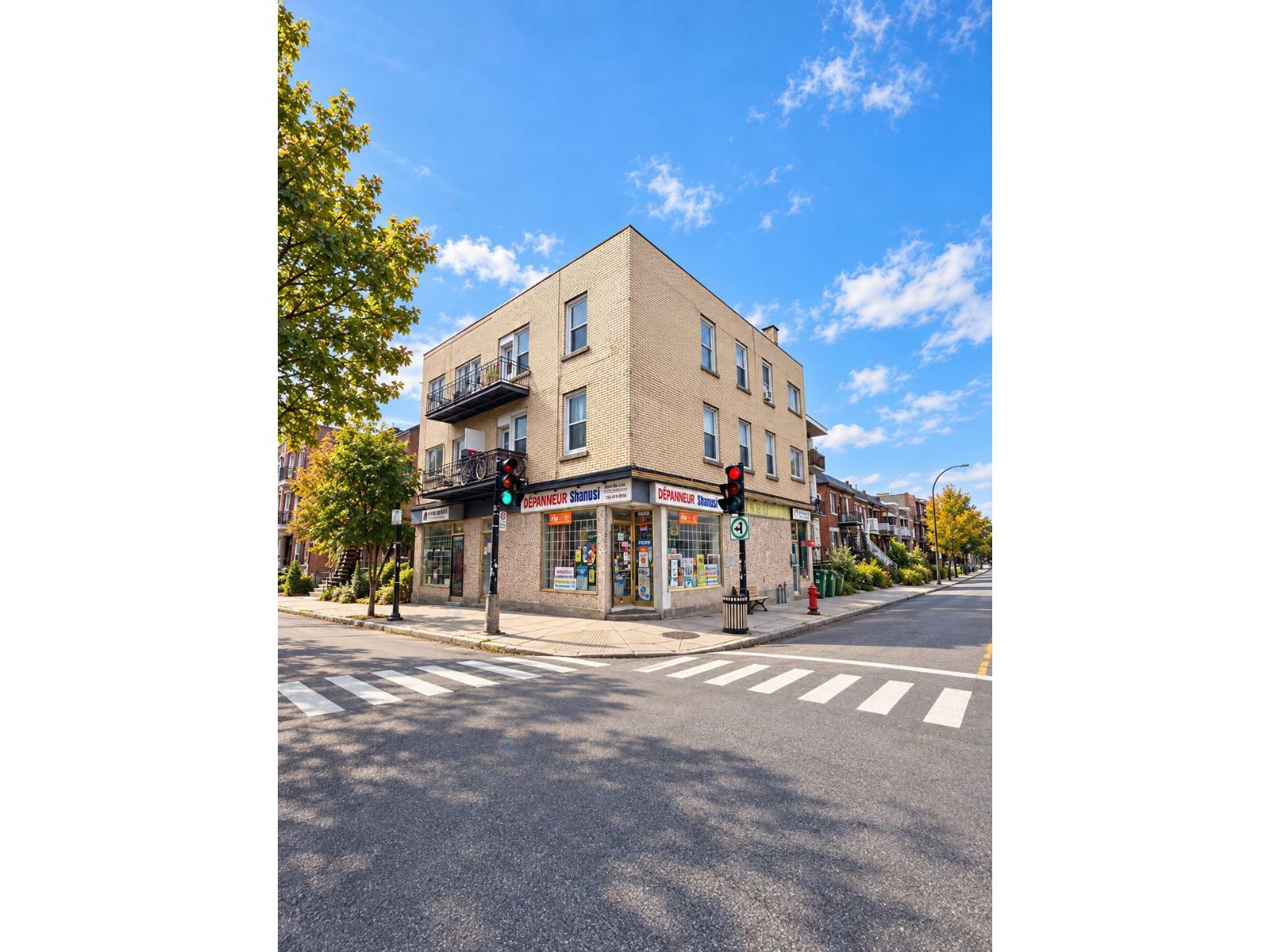 8250-8254 Rue St-Hubert — photo 1