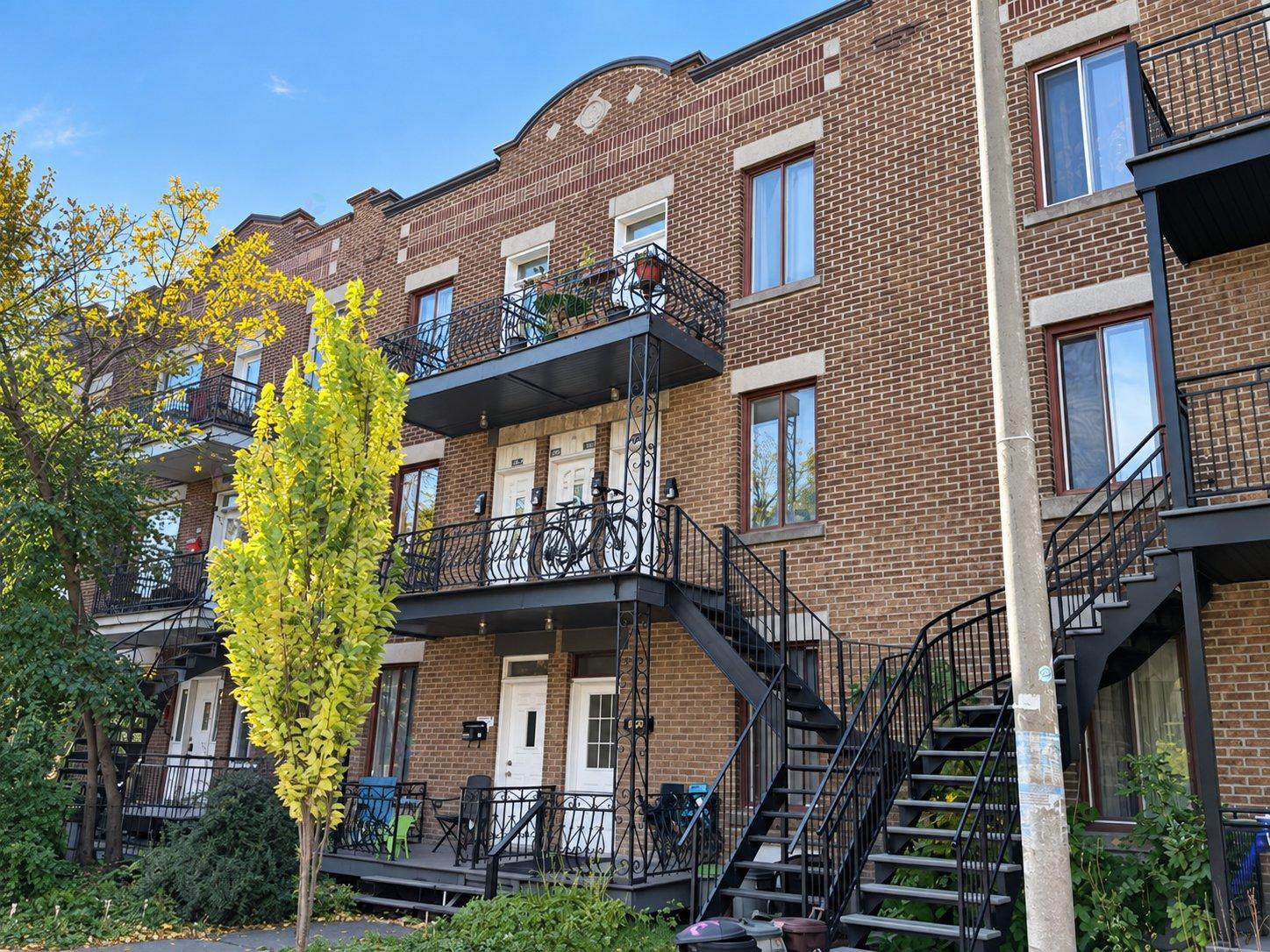 7540-7550 Av. Querbes — photo 3