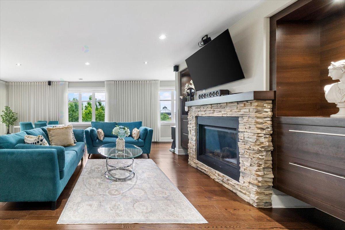 5011 Av. Eliot, #404 — photo 2