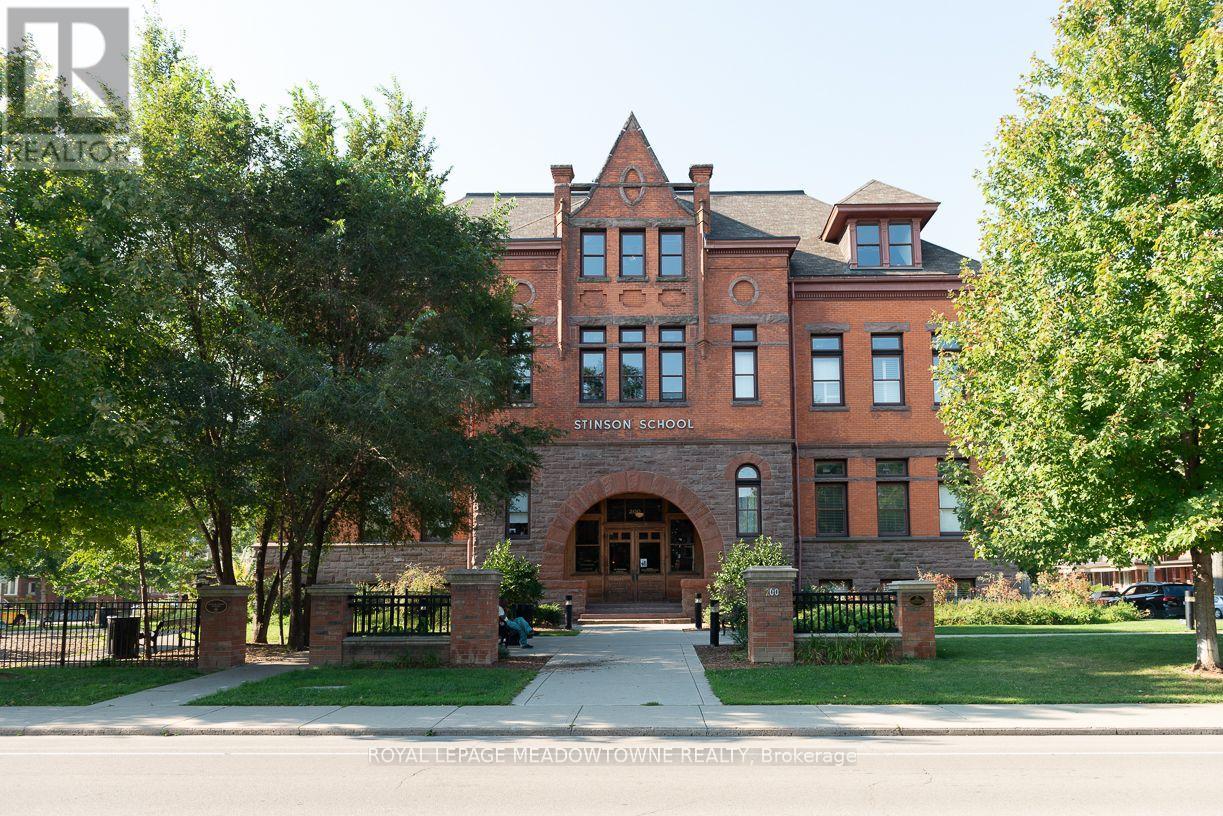 For rent: 212 - 200 STINSON STREET, Hamilton (Stinson), Ontario L8N4J5 ...