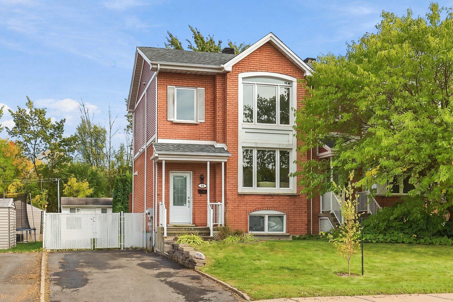 386Z Boul. Roberval E. — photo 1