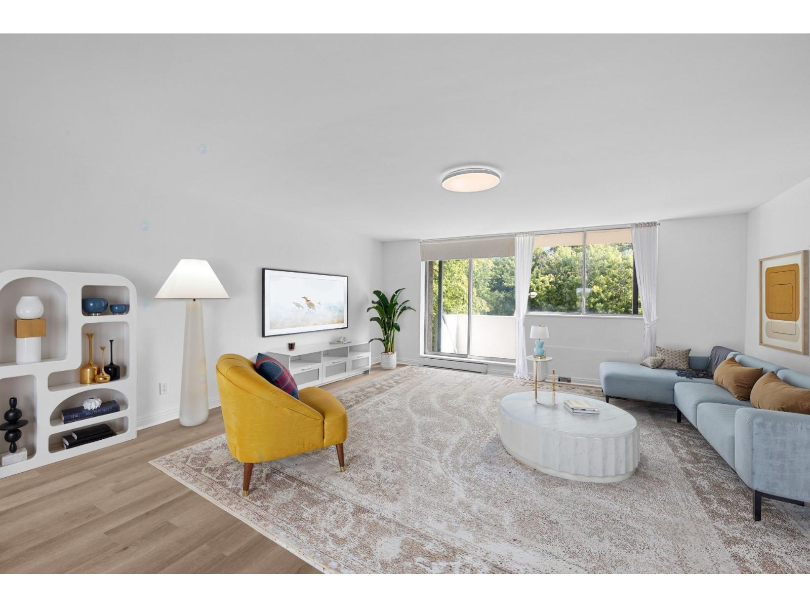 For sale: 4911 Ch. de la Côte-des-Neiges, #405, Montréal (Côte-des ...