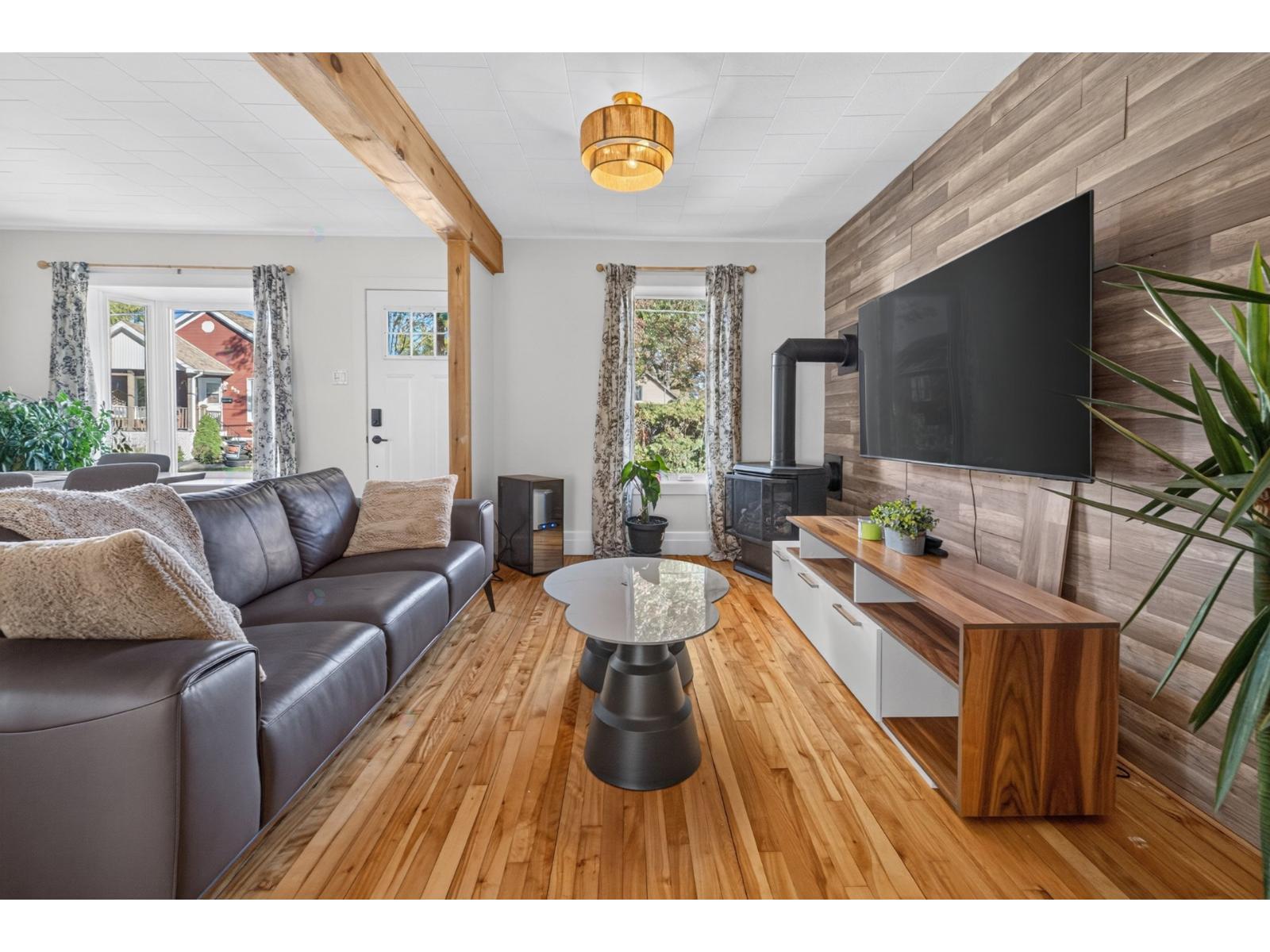 827 Rue Maria-Boivin — photo 1