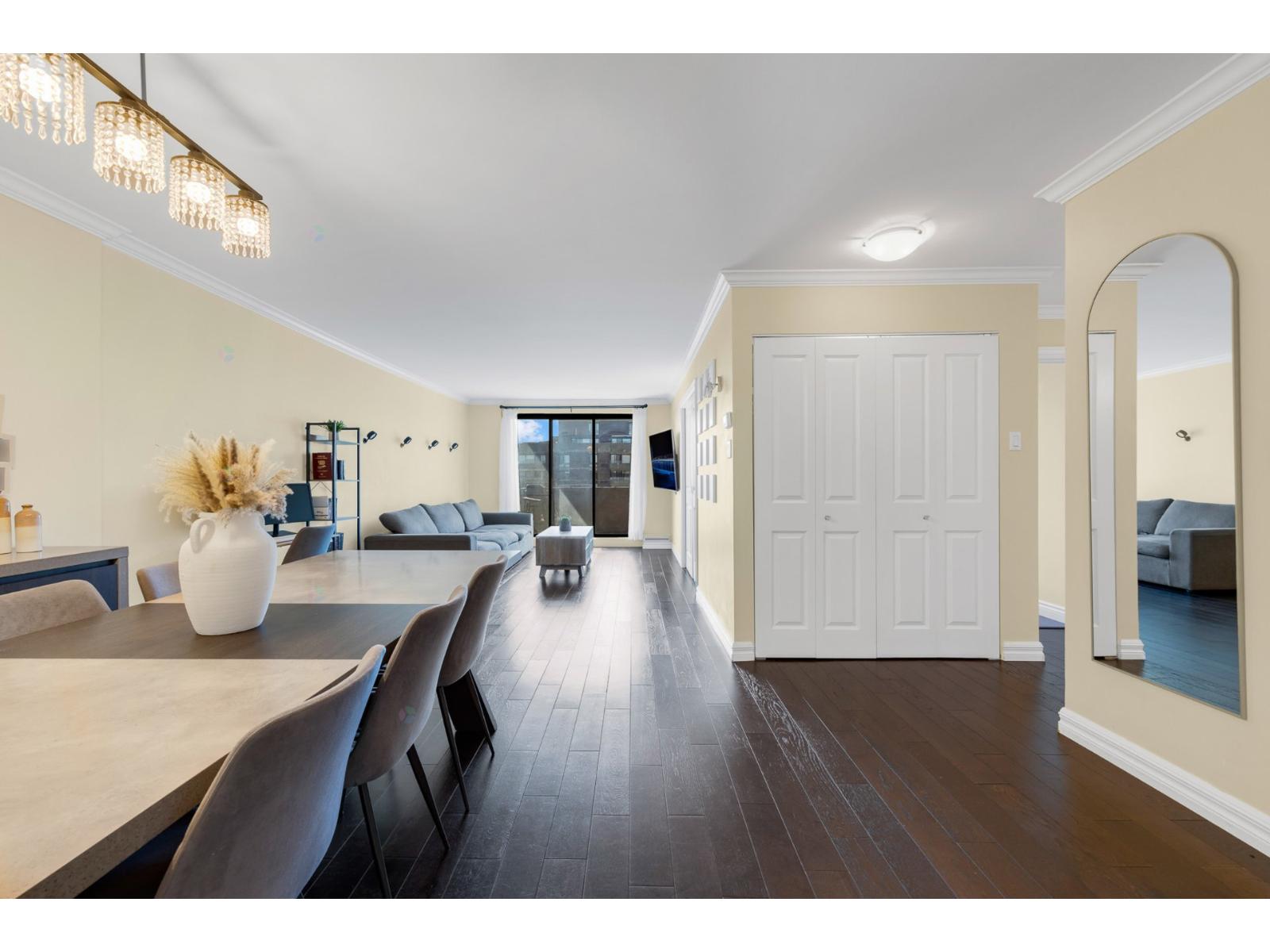 5740 Av. Rembrandt, #703 — photo 3