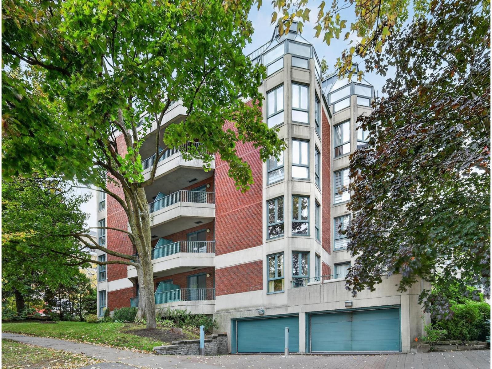 1001 Boul. Mont-Royal, #104 — photo 2