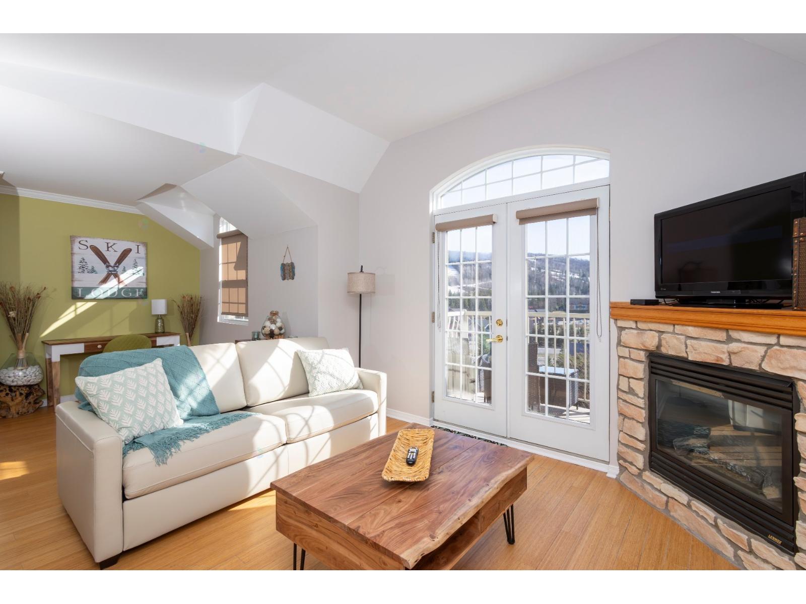 For sale: 570 Ch. des Frênes, #3309, Piedmont, Quebec J0R1K0 - 20776974 ...