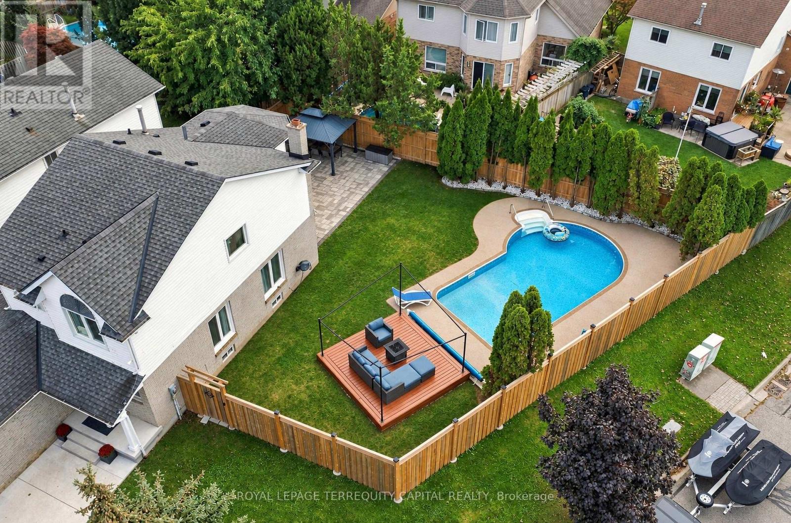 For sale: 32 SUMMERS DRIVE, Thorold (Confederation Heights), Ontario ...