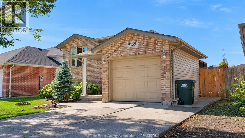2159 McKay Avenue, listing photograph
