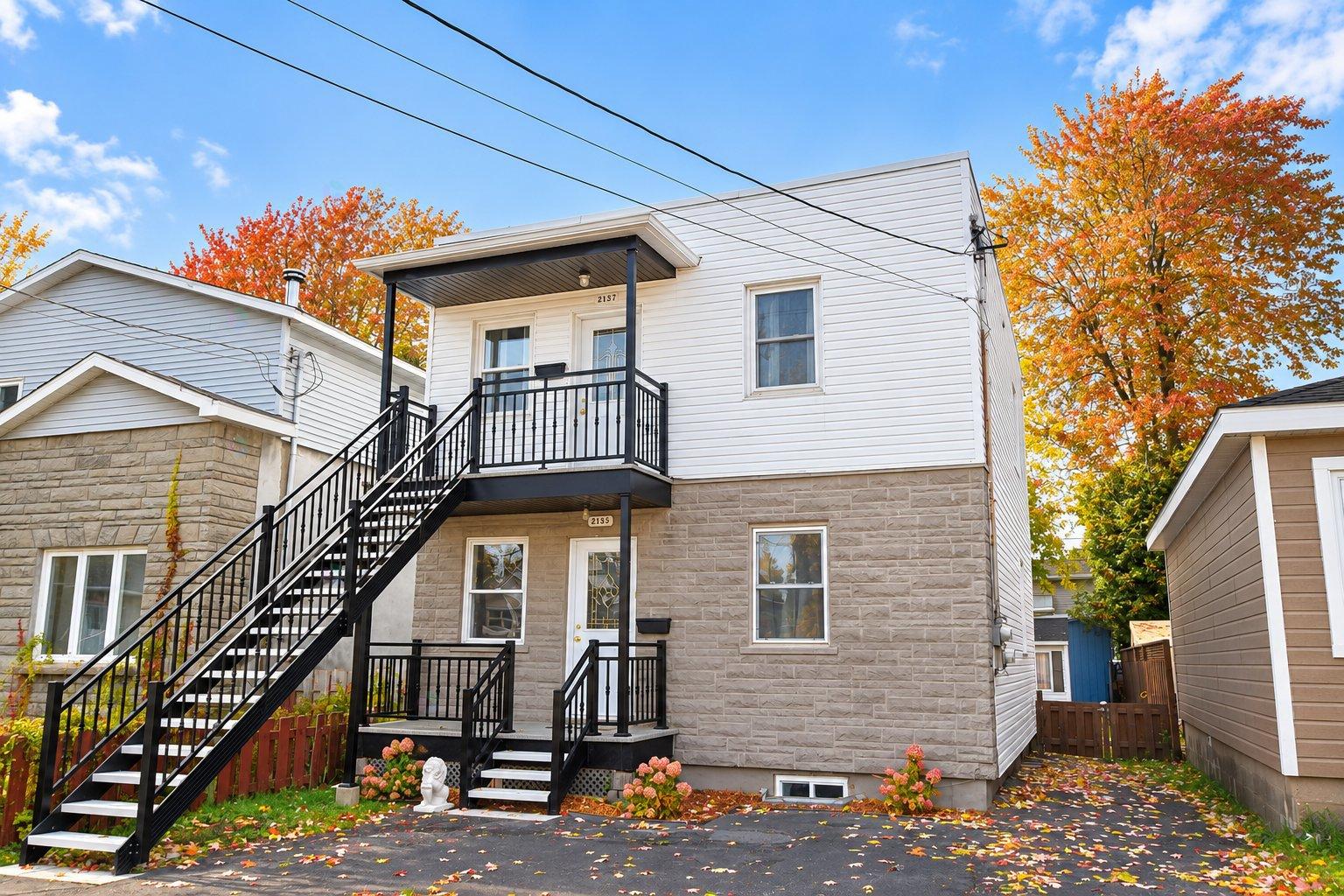 For sale: 2135-2137 Rue St-Thomas (Longueuil), Longueuil (Le Vieux ...