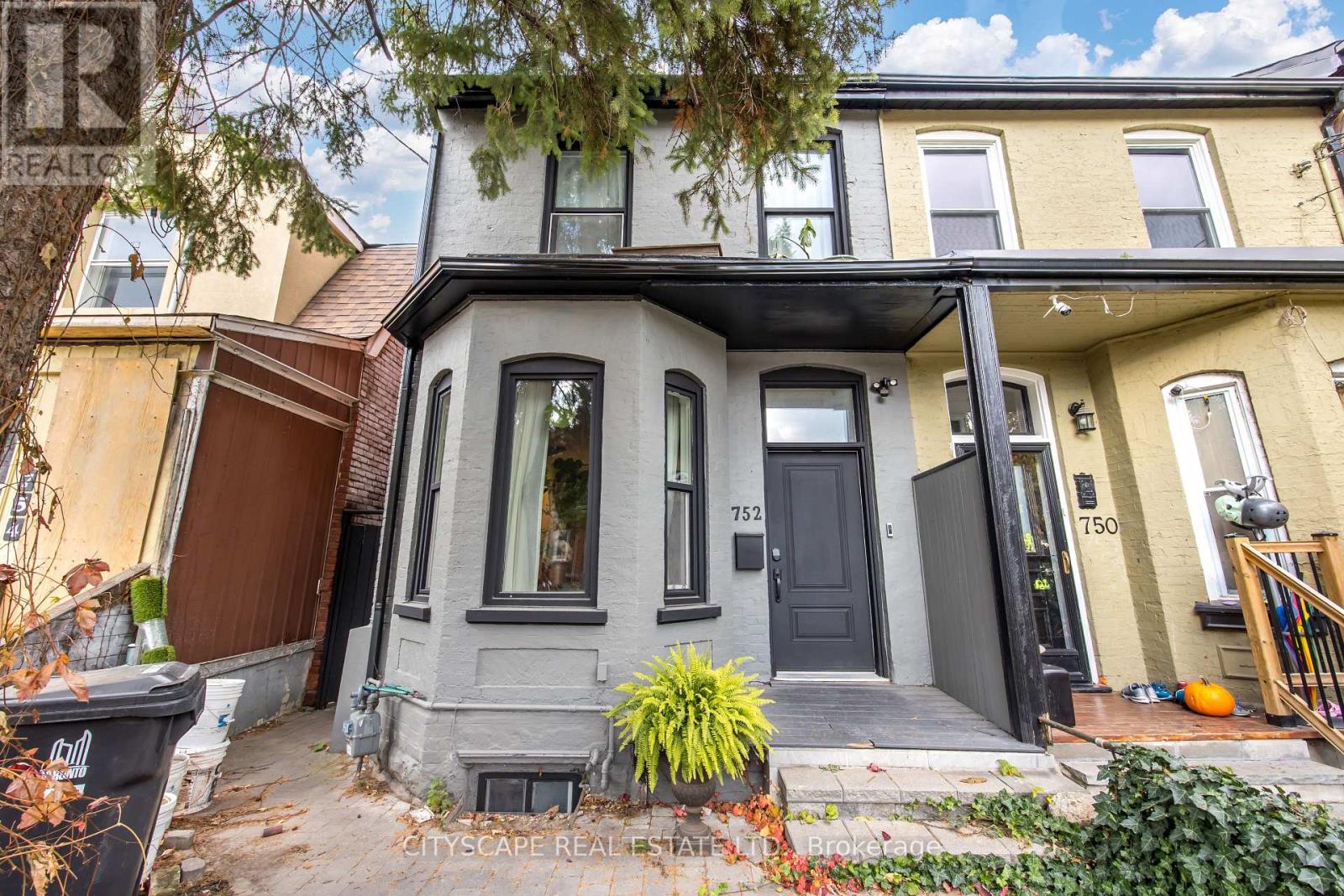 For rent: MAIN - 752 RICHMOND STREET W, Toronto (Niagara), Ontario ...