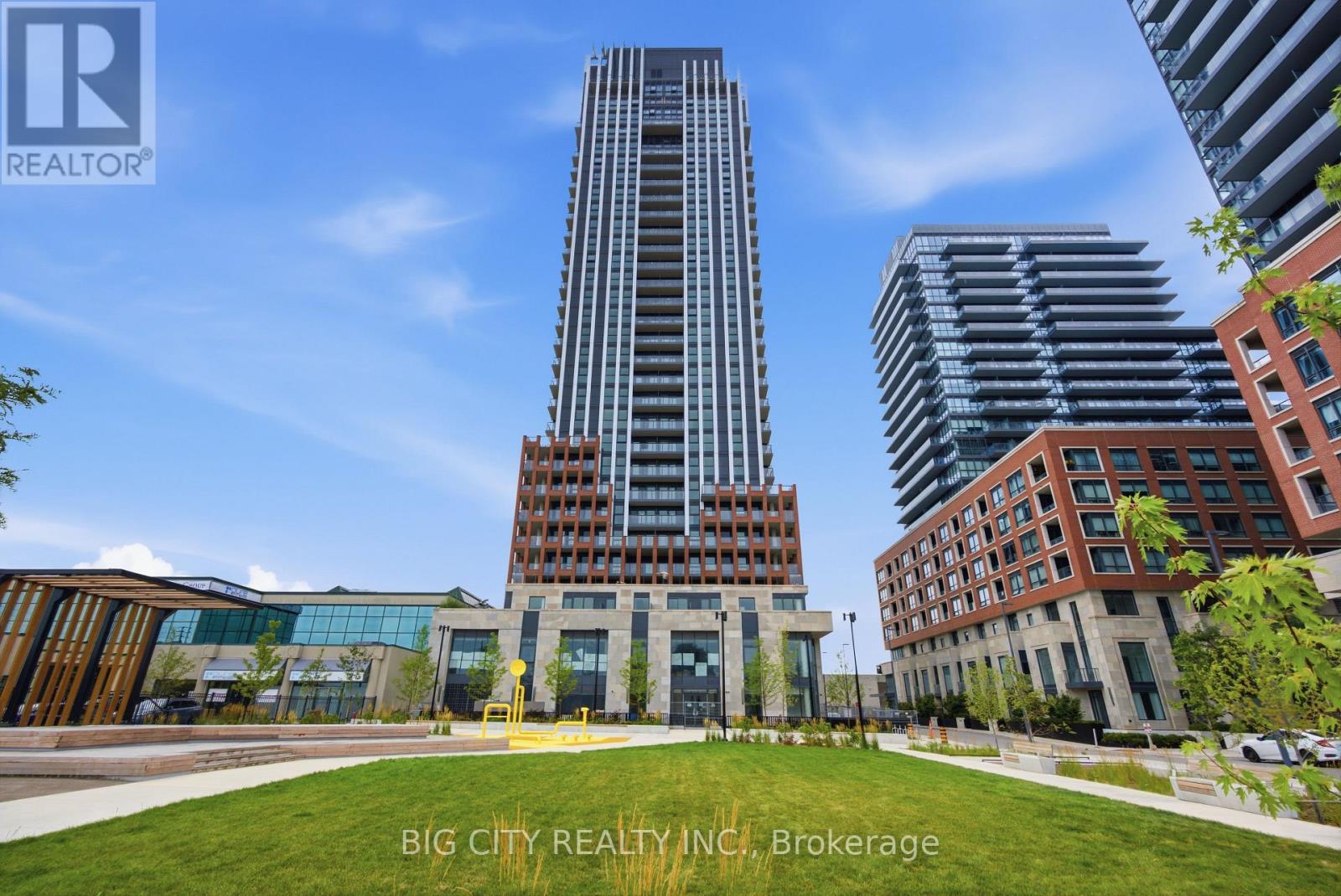 For rent: 1110 - 25 FREDERICK TODD WAY, Toronto (Leaside), Ontario ...