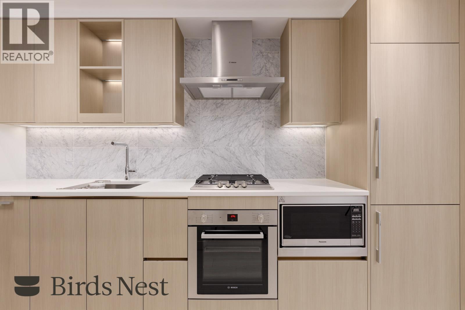 2409 4730 LOUGHEED HIGHWAY