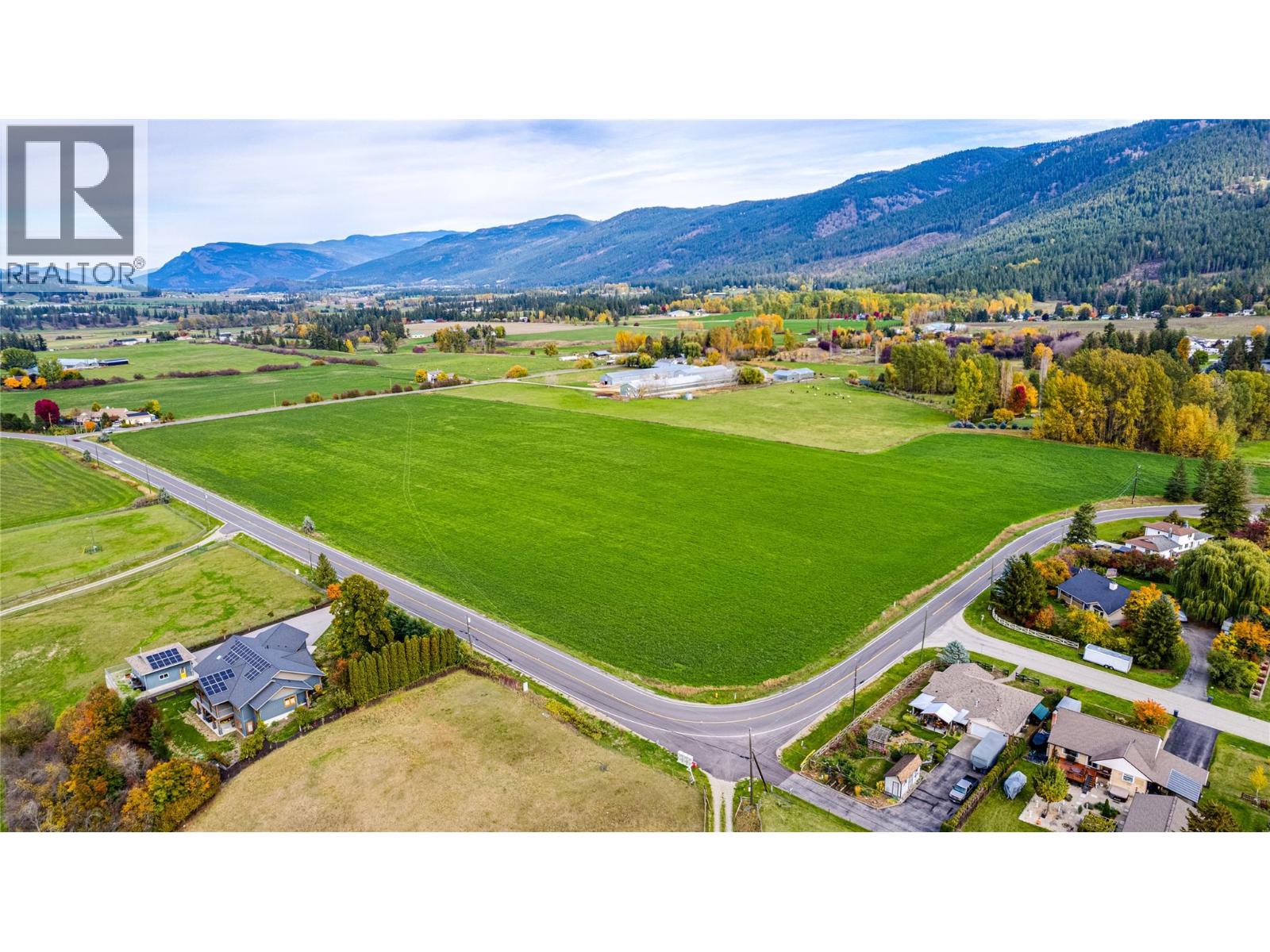 For sale: 1575 McLeod Road, Armstrong, British Columbia V0E1B8 ...