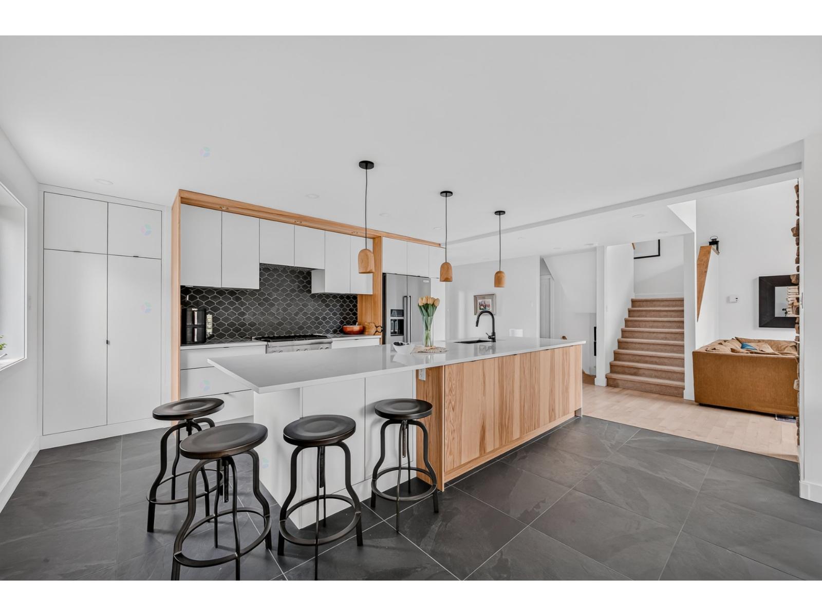 À vendre : 6 Rue de Nagano, Saint-Ferréol-les-Neiges, Québec G0A3R0 ...