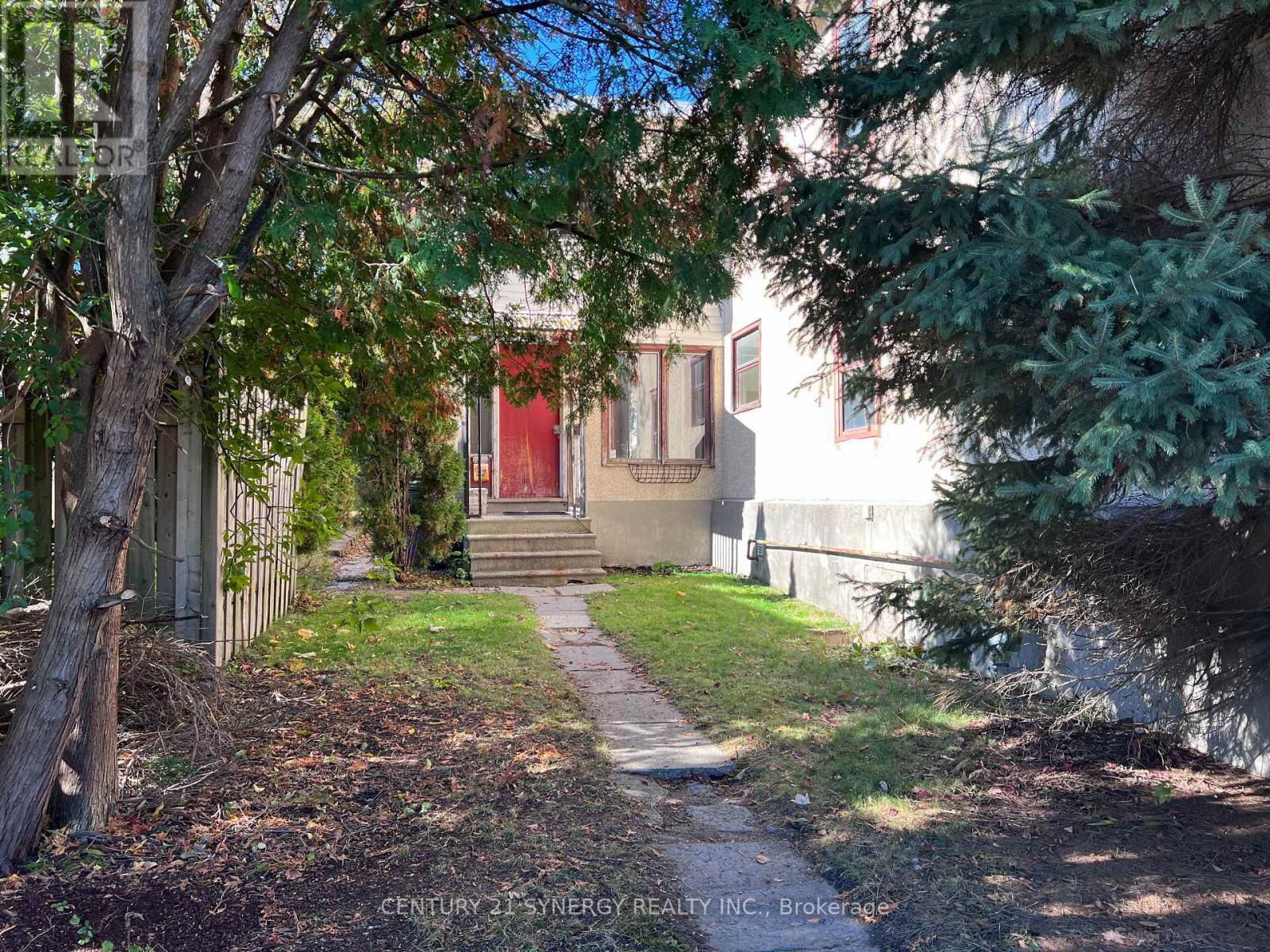 52 & 50 STONEHURST AVENUE W