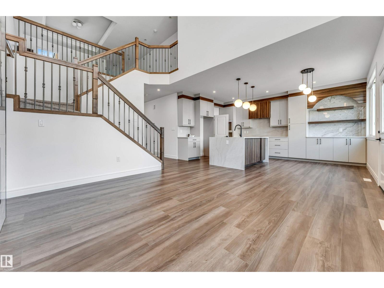 19420 25 St NW