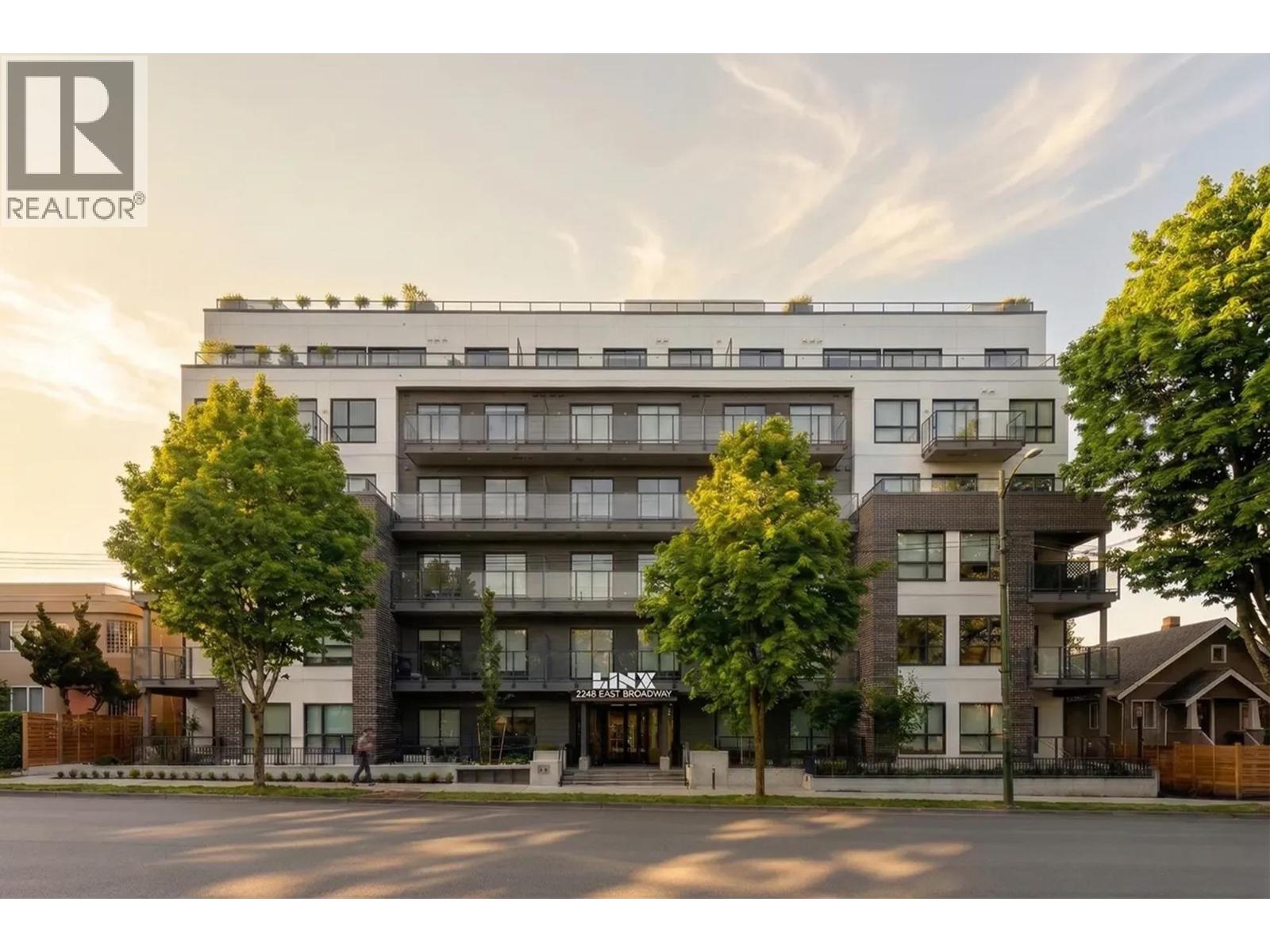 507 2268 E BROADWAY