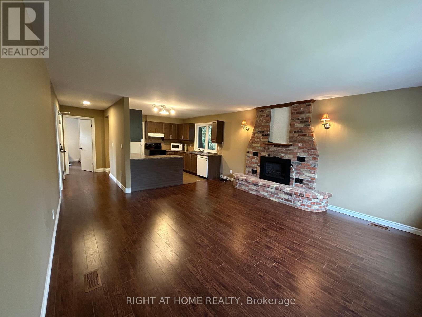 UPPER LEVEL - 36 AURORA HEIGHTS DRIVE