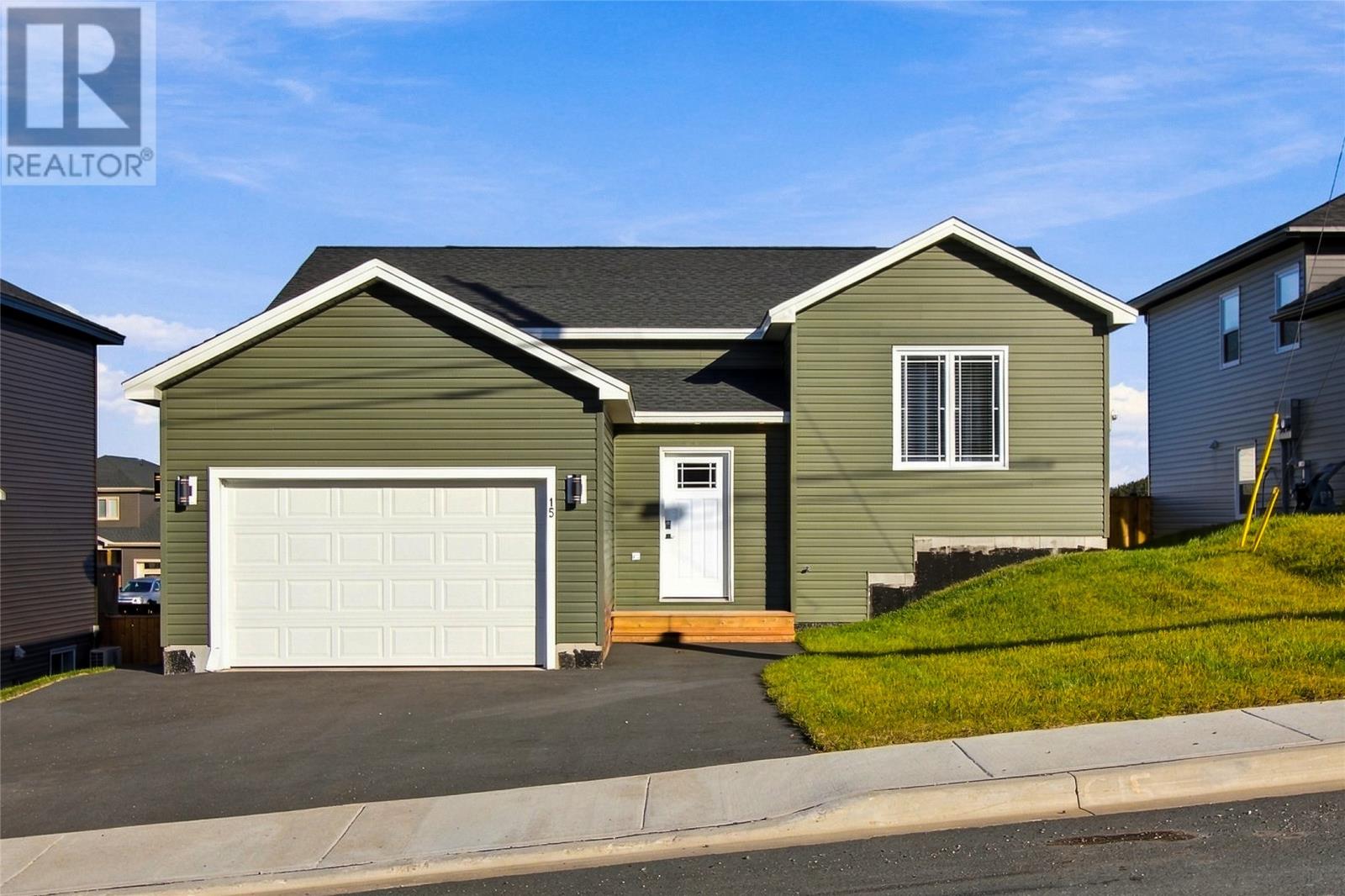 For sale: 15 Kemble Avenue, Paradise, Newfoundland & Labrador A1L4J1 ...